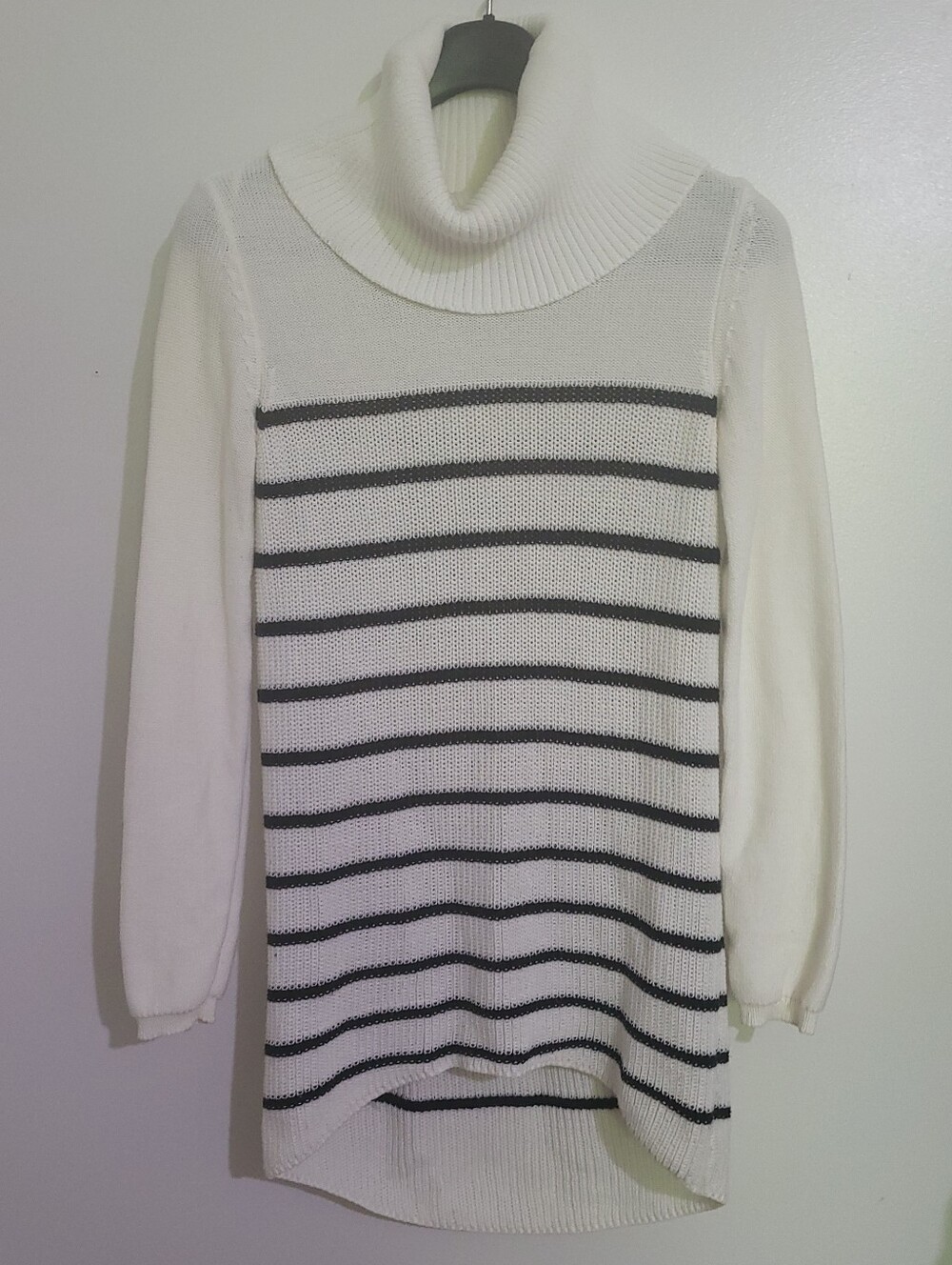 Dynamite Striped Turtleneck Tunic Sweater White & Black Size XS